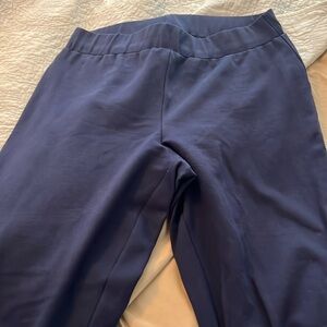 Skinny/legging dress pants.